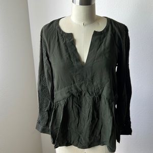 LOFT vneck eyelet sleeve